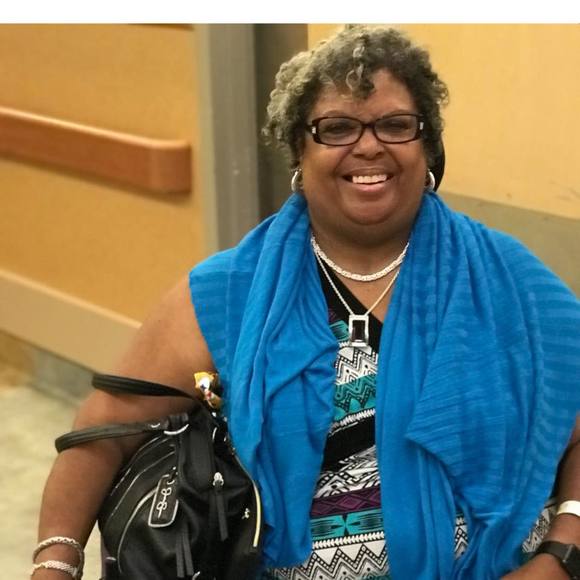 Meet your Posher, Connie - Picture 1 of 1